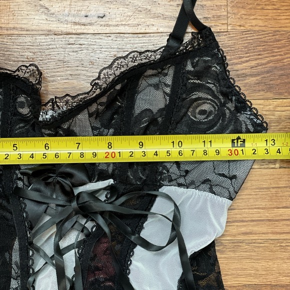 New Romwe Sz 4 Black White Lace Up Bustier Corset Adjustable Straps Y2K Coquette - Picture 15 of 16